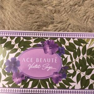 Ace Beaute Violet Sage Eyeshadow Palette